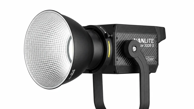 Nanlite Forza 300B II bi-color LED Light - Nanlite